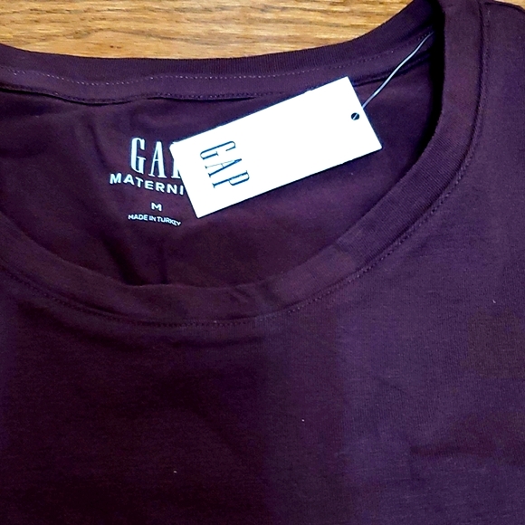$👇NWT: GAP MATERNITY CREWNECK TEE - Picture 4 of 6